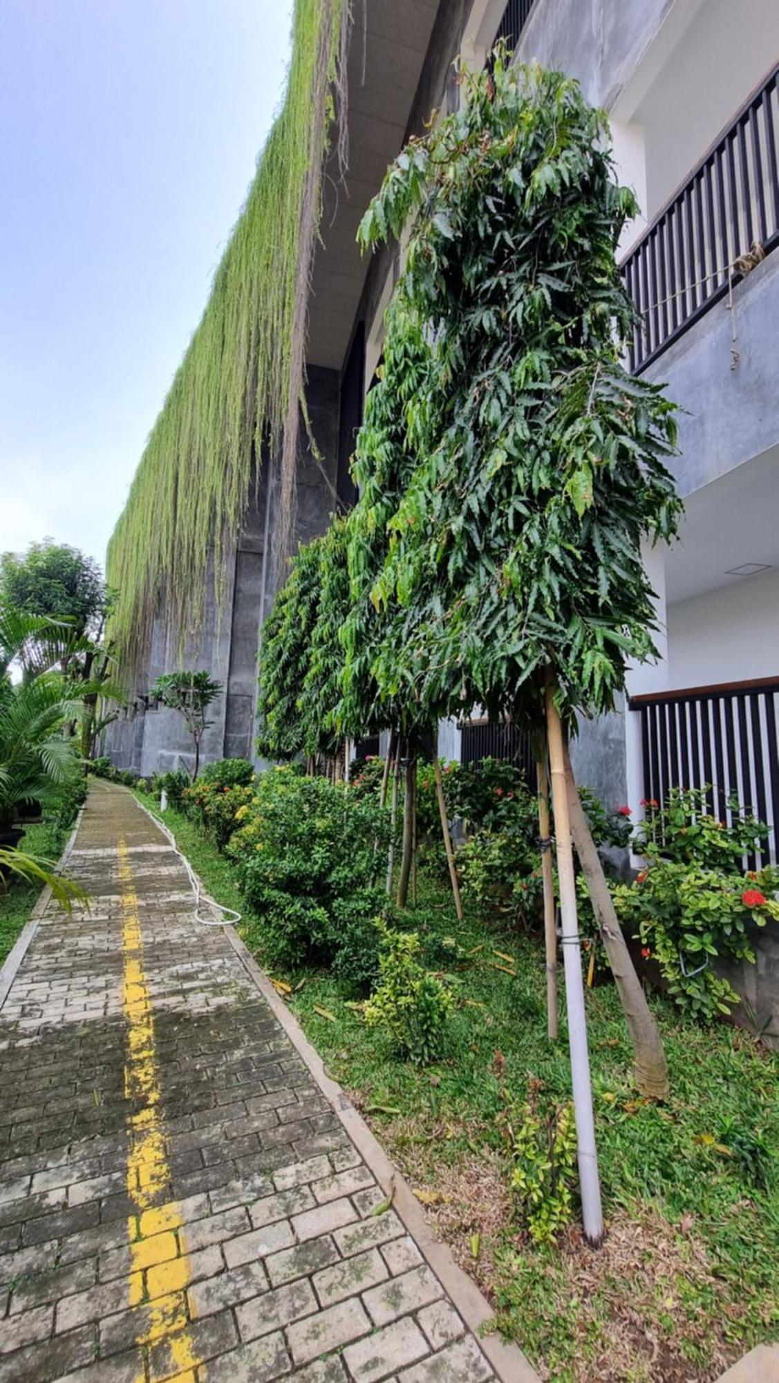 Guest House 555 Nki South Tangerang Εξωτερικό φωτογραφία